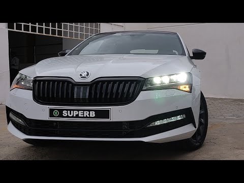 2020 SKODA Superb Sportline - First Look | AutoTrend !!