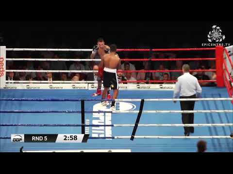 Damien Hooper vs Renold Quinlan