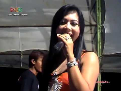 Mengejar Badai - Acha Kumala