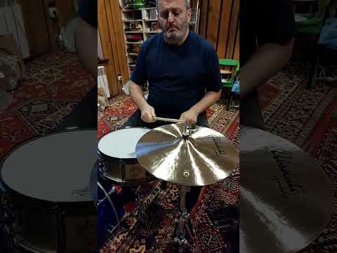 15" Absolute Cymbals Traditional Hi Hat weight: 1160/1607 g.