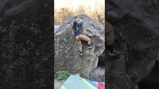 Video thumbnail of L'uccello in chiesa, 6a+. Chironico