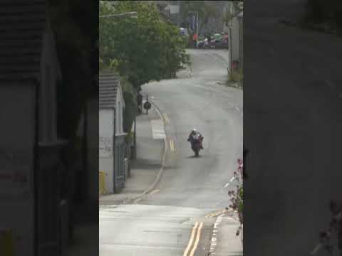 30mph village? 6th gear will do 🤝 | Isle of Man TT Races
