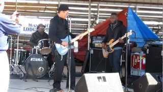 The Big E &amp; The Lowdown - "Rack'em Up" by Jonny Lang