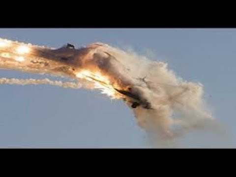 BREAKING Syria claims shot down Israeli Fighter Jet during Airstrikes near Damascus December 2018 Video