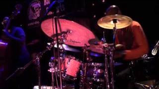 THE TRIO OF OZ & OMAR HAKIM (JAZZ )