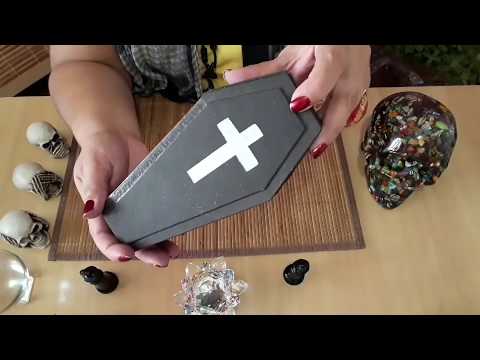 Collective work to destroy your enemies and serious talk with Nwà Louwà...