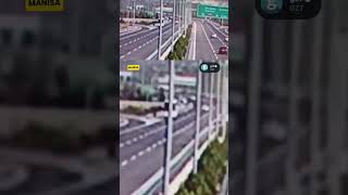 Manisa'da 11 kişinin hayatını kaybettiği kaza anının görüntüleri ortaya çıktı