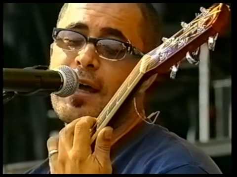 [HD] Staind - Outside & Its Been Awhile (2001 LiVE tv)