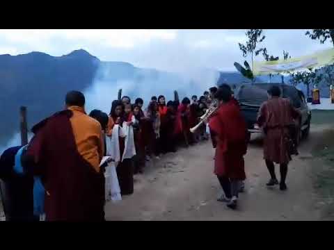 Dungsey Thinley norbu Rinpoche