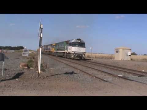 NR84, NR73 and NR91 with a steel train at Gheringhap