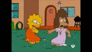 Lisa cantando "Pican pican los mosquitos"