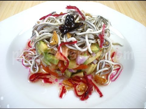 Timbal de aguacate y gulas