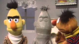 Sesame Street: Bert&#39;s Bust