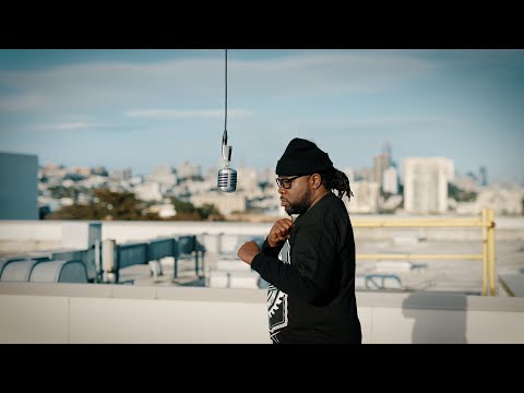 Goldie Gold - Manimal | Street Performance