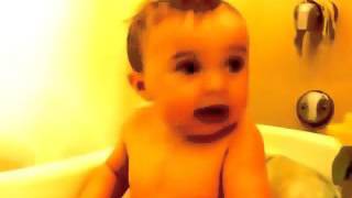 VIDEO DE BEBES SE TIRAN PEDOS Y SE ASUSTAN BUENISIMO