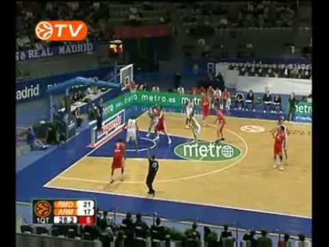 13.11.2008 Real Madrid - Armani Jeans Milano 70-69