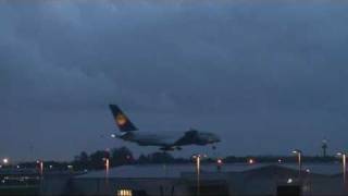 preview picture of video 'Airbus A380 Billund Lufthavn. 15/09-2010.'