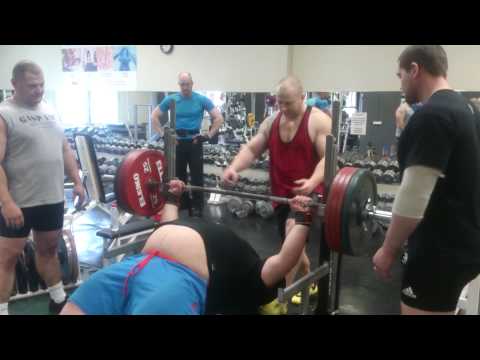 Bench press 215kgx3
