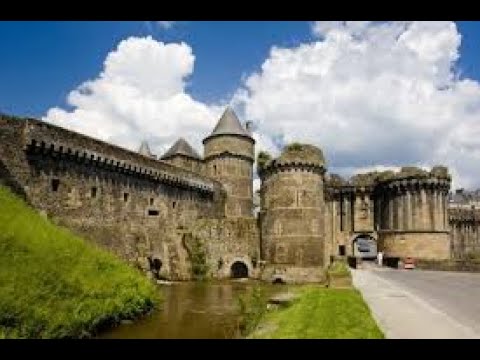 FOUGÈRES, cité millénaire de Bretagne