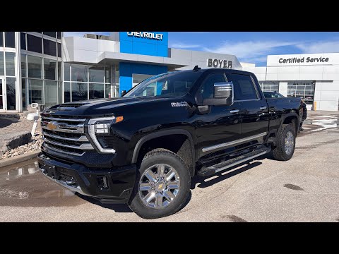 2026 Chevrolet Silverado 2500HD 4WD Crew Cab Standard Box High Country in Black for sale at Boyer Chevrolet Lindsay Ltd. in Lindsay, ON