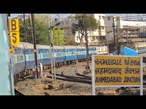 #railway #ahemdabad #travel बाप रे कोरोनाकाल में इतनी भीड़  अहमदाबाद जंक्शन / अहमदाबाद रेलवे स्टेशन
