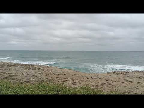 Playa en la Base Naval en Salinas, Santa Elena (Chocolatera)