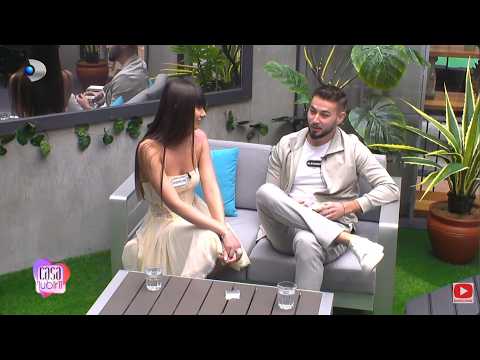 Casa Iubirii - O fotografie postata de Jaqueline l-a ravasit pe Alexandru: ,,Ce posterior frumos ai"