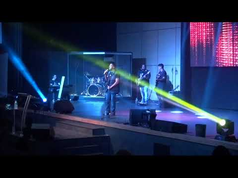 Conferência Vozes e trovões/ Vestido de Glória