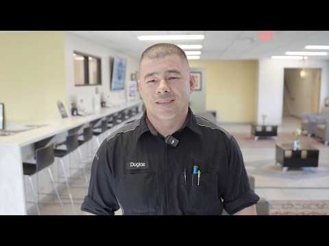 Service Technician Duglas Barrientos