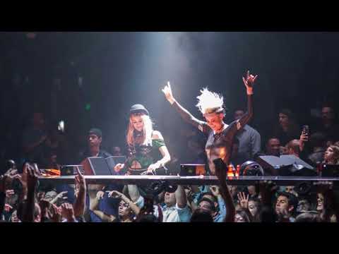 Yeah Yeah Yeahs & A-Trak vs Mobin M & Dave Winnel - Heads Will Roll vs Revolution (NERVO Mashup)
