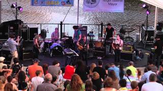 White Rabbits - &quot;Temporary&quot; @ The Dunkin&#39; Donuts WBRU Summer Concert Series 2012