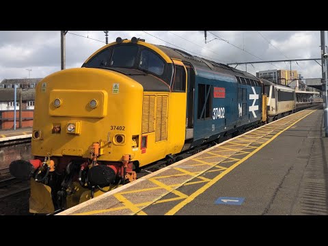 Class 37402 Thunders Past Chelmsford Dragging 90003 On 0Z90 18/03/19