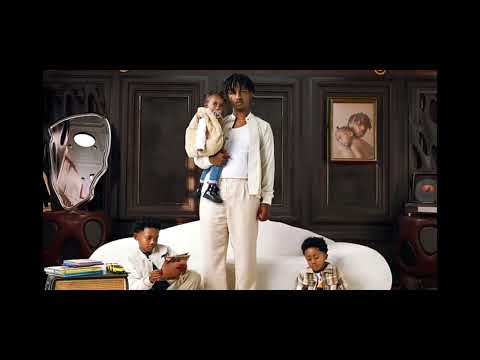 02-Emtee-KEEP-IT-REAL-Ft-Saudi-(Official audio).mp3