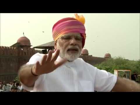 MODi gave Example of How CORRUPT Politicians were LOOTING INDIA