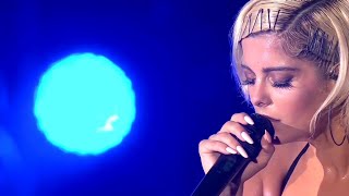 Bebe Rexha | Knees (Live Performance) Lollapalooza