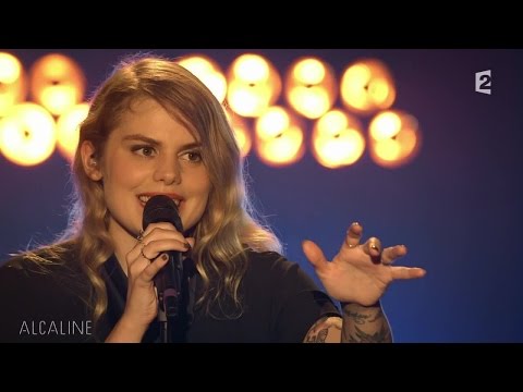 Alcaline, le Mag : Cœur de Pirate - Oublie-moi en live