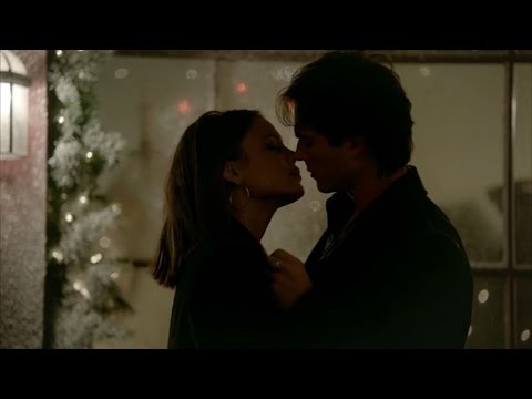 The Vampire Diaries 8x07 Damon remembers Elena (necklace), almost kiss Sybil and kills her