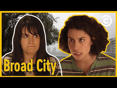 Hurrikan Wanda | Broad City | S01E07 | Comedy Central Deutschland