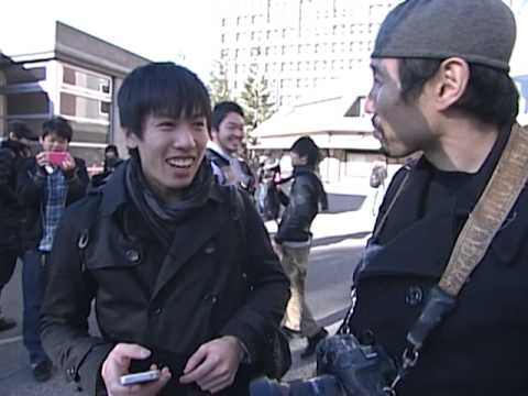 戦場カメラマン渡部陽一氏 母校・明学を訪問！《メッセージ編》