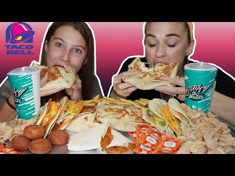 TACO BELL FEAST MUKBANG - CHILLI CHEESE BURRITO,...