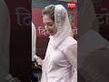 A Graceful Moment Of Faith Mehreen Pirzada Offers Prayers At Lalbaugh Cha Raja Mehreenpirzada