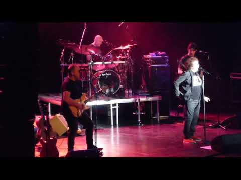 Orchard Road by Leo Sayer at Yeovil on 24th May 2019