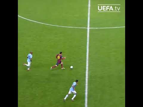 🔥KOMPANY STEALS THE BALL FROM MESSI🔥 #shorts #championsleague #subscribe #skills #messi #kompany #yt