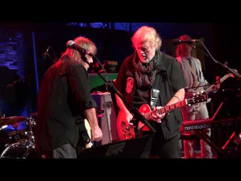 Randy Bachman & Walter Trout - American Woman - Live The Concert Hall 2017