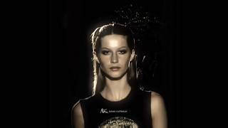 Download lagu Gisele bündchen #fashion #model #runway #giselebundchen #fyp mp3