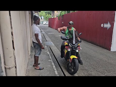 LAROUJ x DJ KAPRISSON - NOU PA PÈ SA / HAPPY FRIDAY RIDDIM