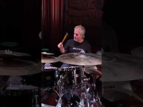 Dave Weckl warming up in Tokyo on Yamaha PHX - Matte Black finish never looked so good.