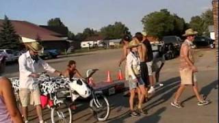 preview picture of video 'Camas County Fair Bed Race 2007'