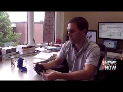 Clemson Professor Creates New Robots Inspired by Seahorse Anatomy