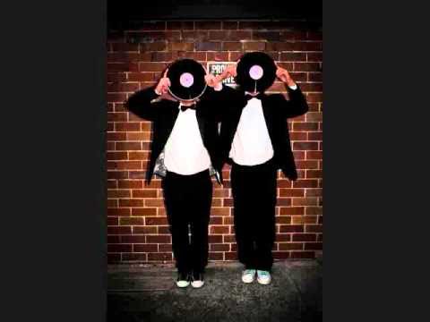 Yolanda Be Cool  - We No Speak Americano